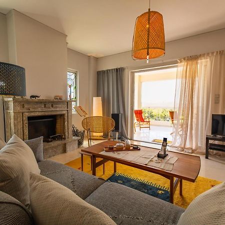 Spacious Apartment In Kavouri Atenas Exterior foto