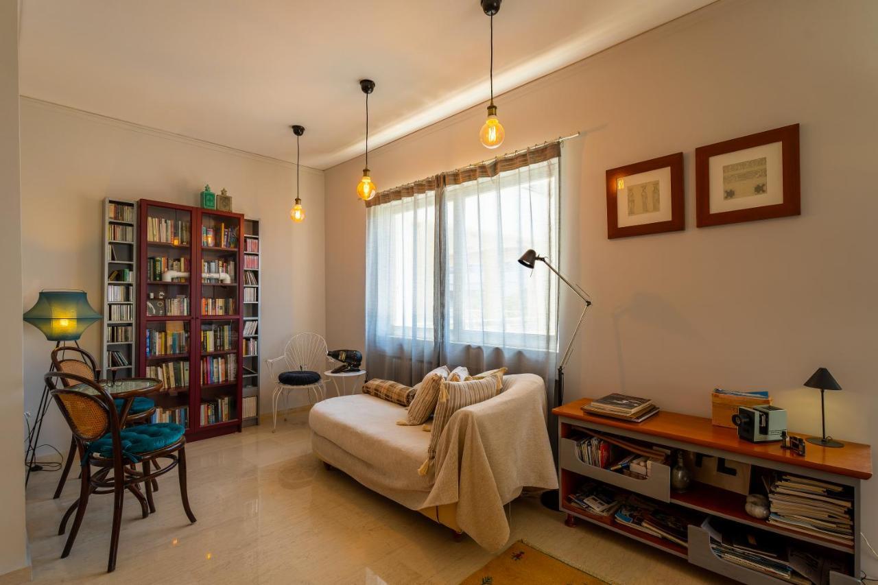Spacious Apartment In Kavouri Atenas Exterior foto